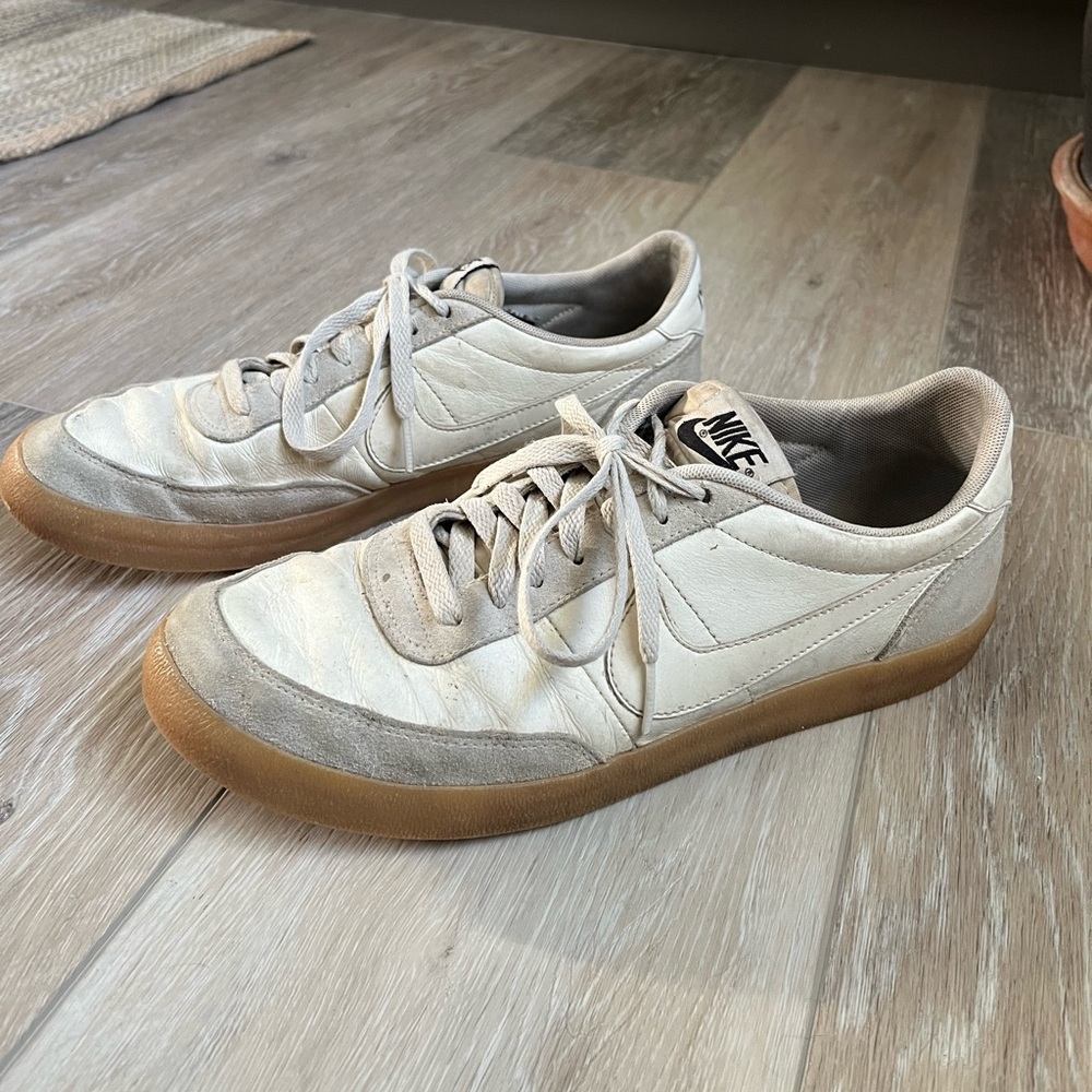 White Nike Sneaker